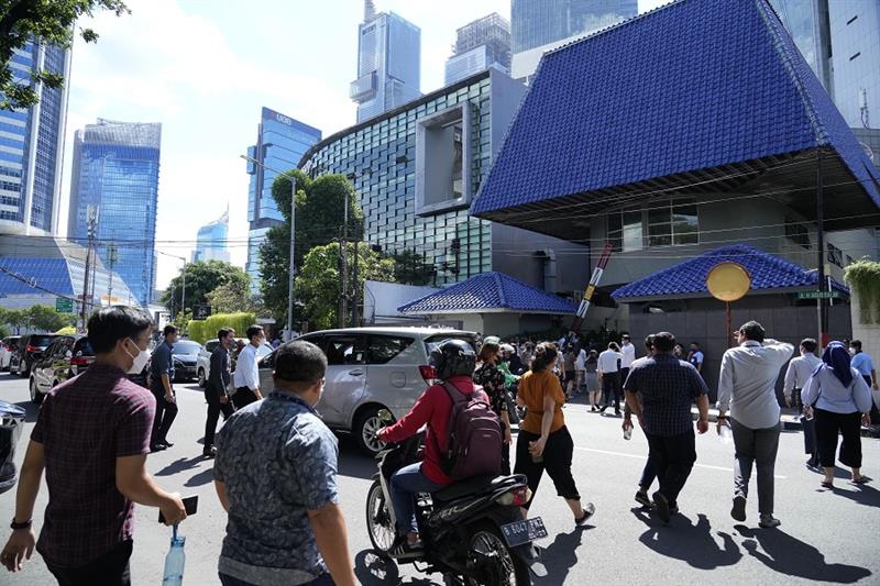 Earthquake Shakes Buildings In Indonesian Capital