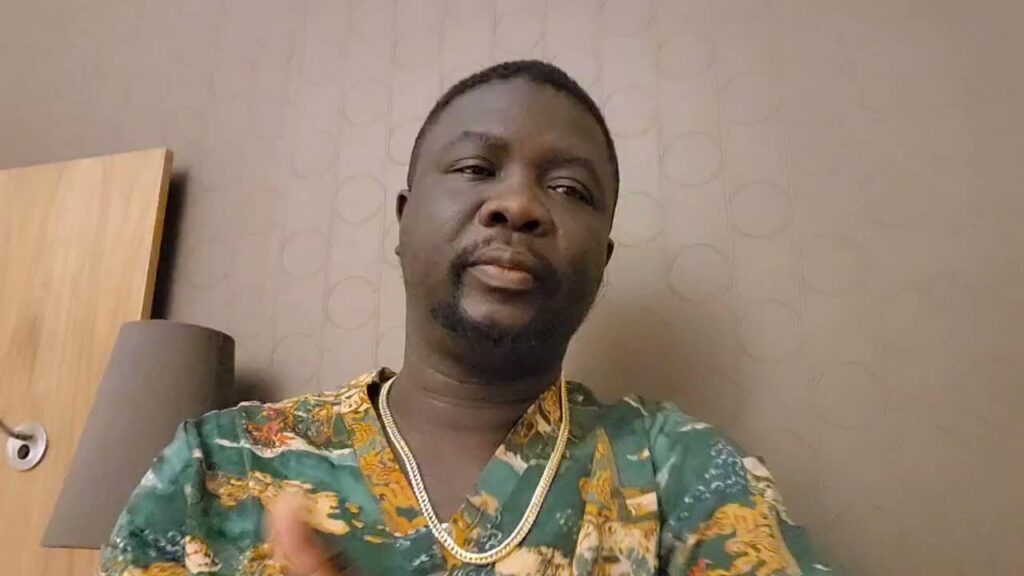 Comedian Seyi Law Sends Apologises To Atiku, Obi Supporters