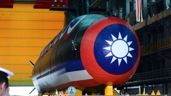 Taiwan Unveils New Submarine