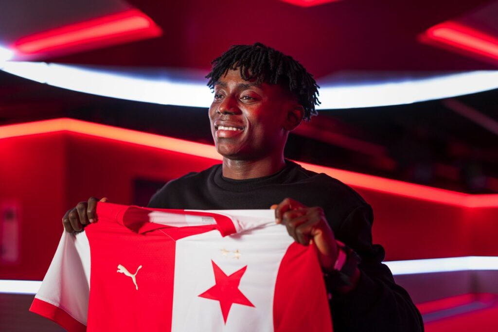 Nigerian Midfielder Joins Slavia Prague