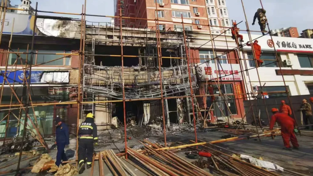 22 Die in China Restaurant Fire