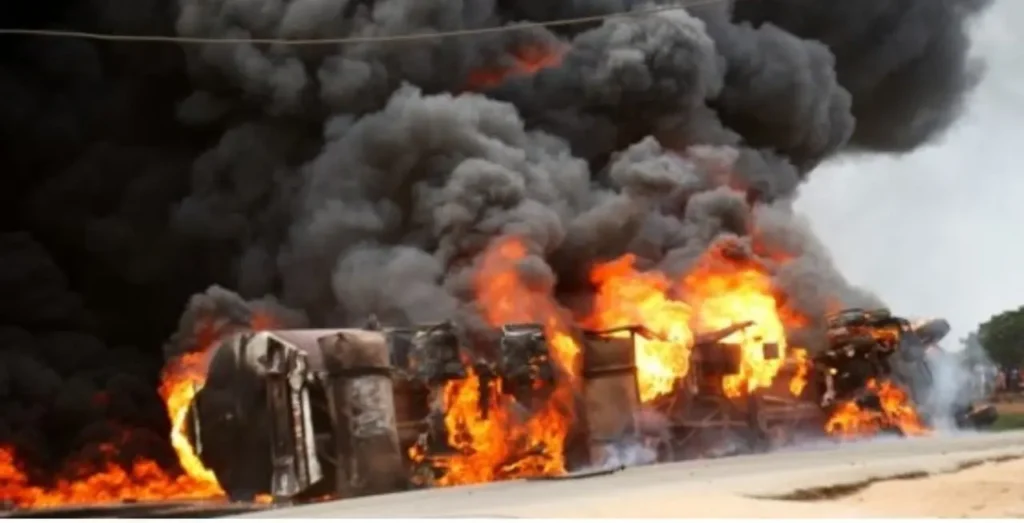 Petrol tanker explodes in Oyo