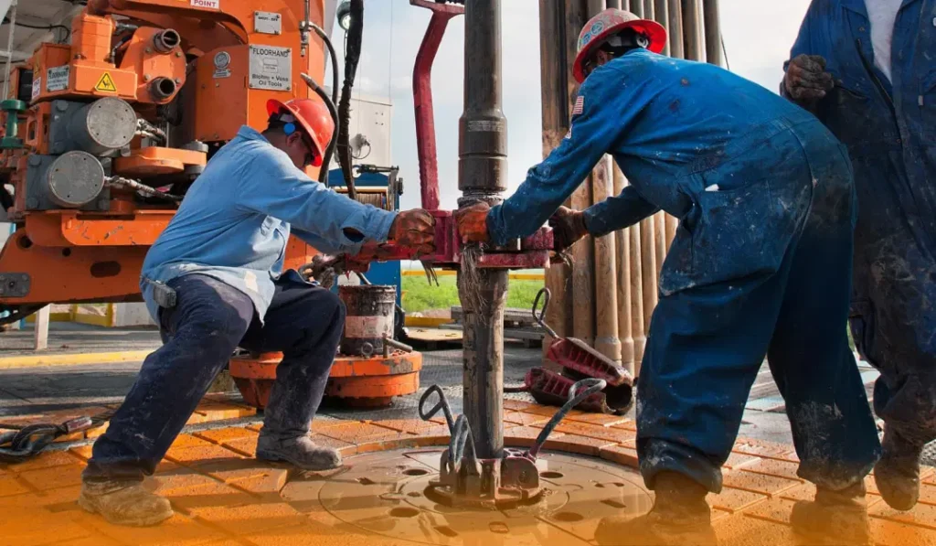 FG To Withdraw License Of Firms With Dormant Oil Fields