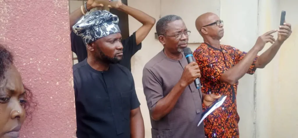 Umuahia residents protest over the soaring electricity bills