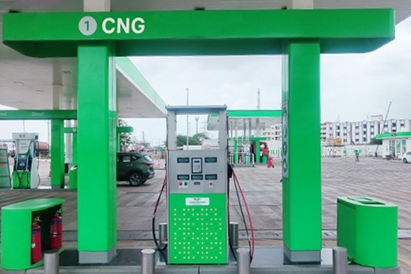 FG plans 500 CNG stations to cut petrol use