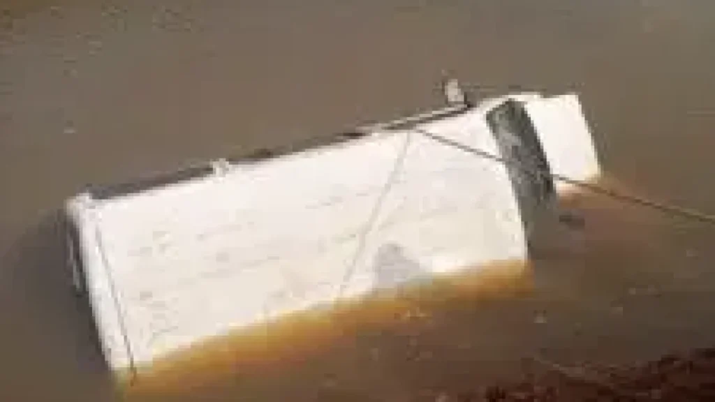 Five Rescued, Three Dead as Bus Plunges into River in Ibadan