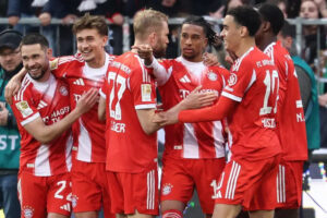 Bayern Clinch 35th Bundesliga Title as Man City Edge Arsenal