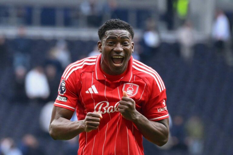 Awoniyi Double Powers Forest To Crucial Victory At Stamford Bridge