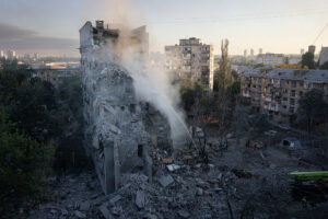Russian Strike on Kyiv Kills 13