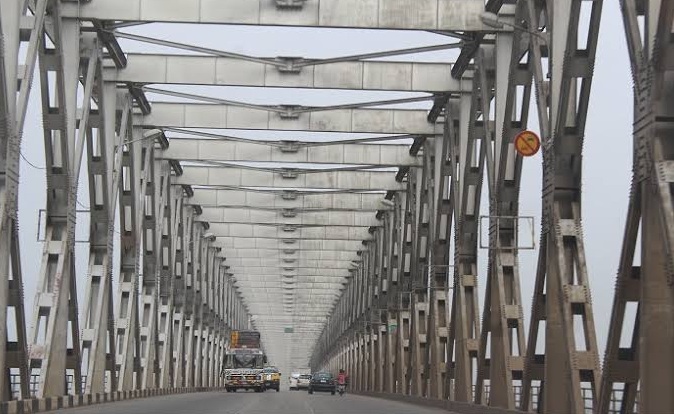FG Announces 2-Week Closure Of First Niger Bridge For Repair Works