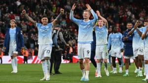 Manchester City Thrash Liverpool 3-0 to Restore Three-Point Lead
